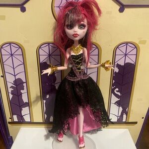 Monster High Doll 13 Wishes Draculaura